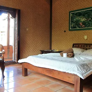  Bed & Breakfast Bella House Monkey Forest Indonesia