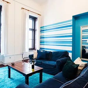 Apartment Indigo With Free Parking, Budapest