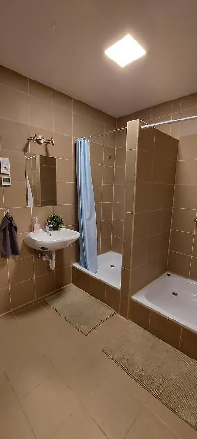 بودابست K21 Party Apartment Hotel With Inhouse Ruin Pub